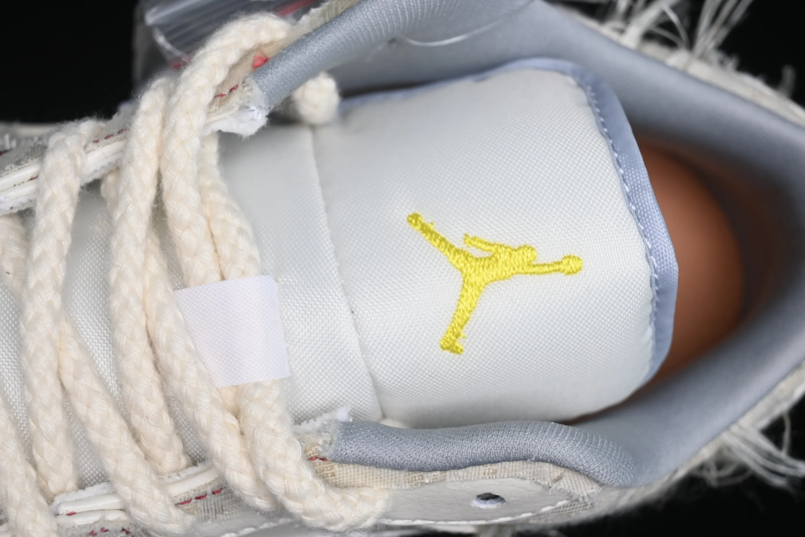 All Categories Air Jordan Jordan Series Basketball Shoes Air Jordan 1 Low Air Jordan 1 Low AJ1 Joe 1 Panda Prank Lead the Dream Lian Lizhi Mi Blue Retro Basketball Shoes FZ5046-041